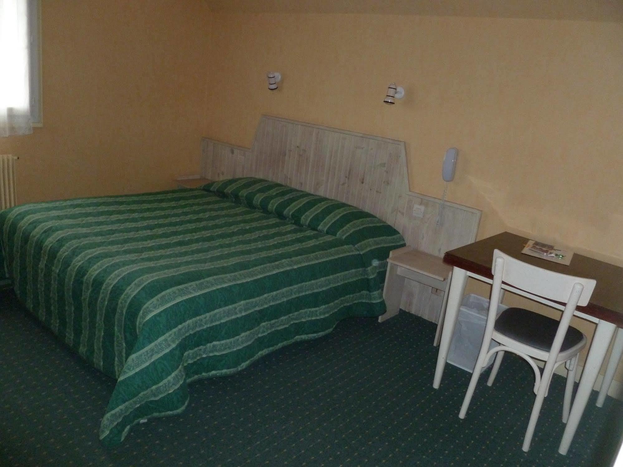Hotel Rive Sud 3*